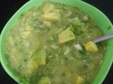 Salsa verde taquera con aguacate