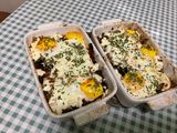 Œufs au four, tomates, champignons et feta