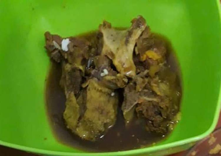 Soup tulang sapi dan sambal nanas