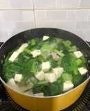 Canh Cải Xanh Nấu Thịt Băm Đậu Hũ