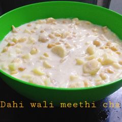 Dahi wali meethi chat A picture of Dahi wali meethi chat.