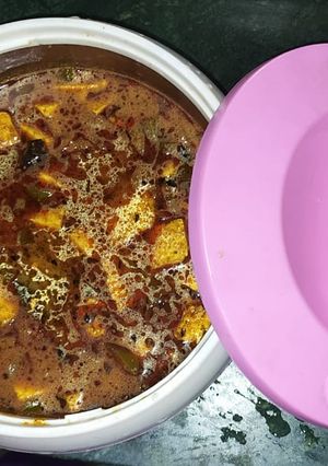 A picture of Gravy Paneer Tikka Masala.