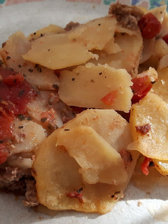 A picture of Carne e Patate (Meat and Potatoes).