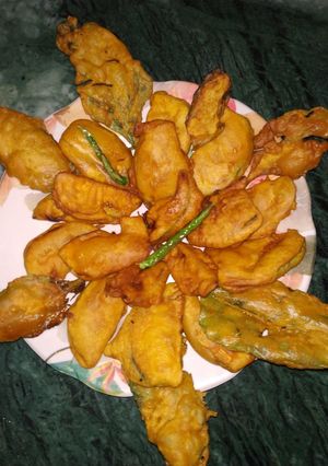 A picture of Palak Brinjal Pokoda.