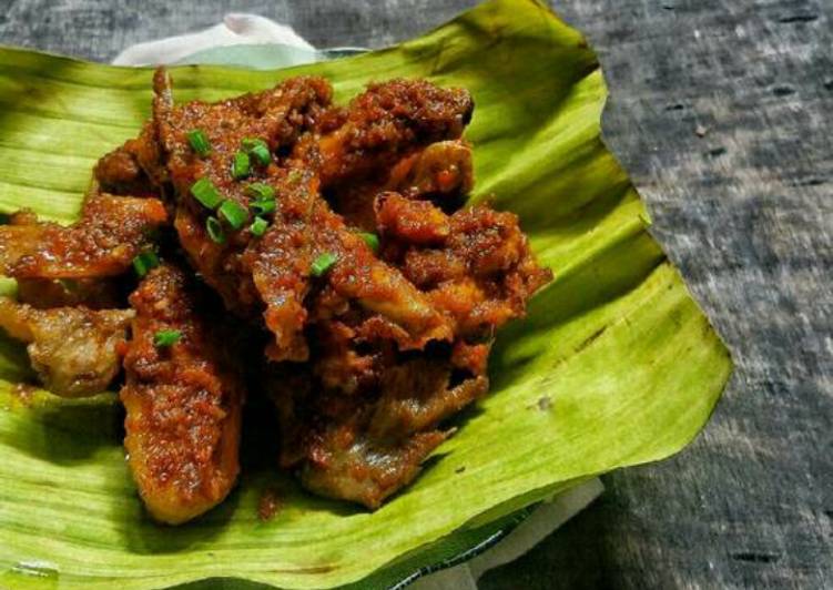 Proses Menyiapkan Ayam Masak Habang Anti Gagal