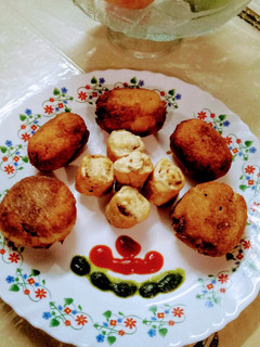 A picture of Bread roll.