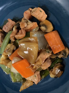 Una foto de Wok de Pavo con verduras