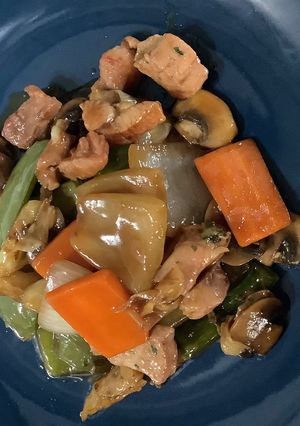 Una foto de Wok de Pavo con verduras