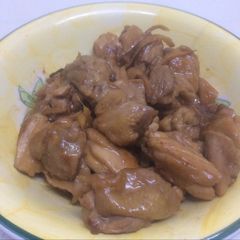 A picture of Sesame oil ginger chicken thighs .