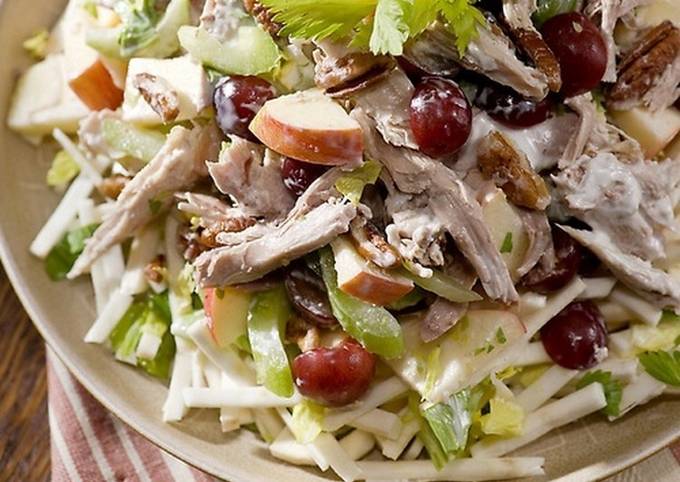 Салат с курицей и сельдереем пошаговый рецепт с фото