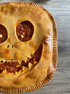 Una foto de Empanada de atún (Halloween)