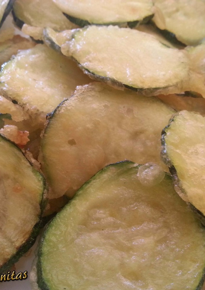 Una foto de Tempura de calabacín