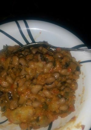 A picture of Poriage beans with sweet potatoes.