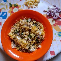 A picture of Soybean Black Chickpeas Ghugni Chat.