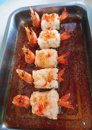 Hình của món Tôm hấp tàu hũ trắng sauce nước tương.