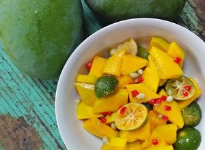 Foto resep Asinan Mangga Kweni / Embem