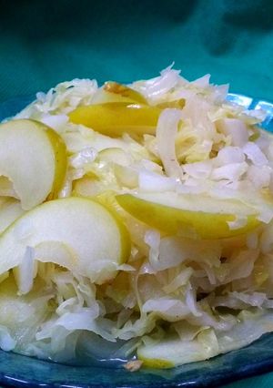 Una foto de Repollo agridulce con manzanas
