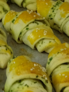 Medvehagymás kiflik recept fotója