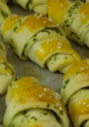 Medvehagymás kiflik recept fotója