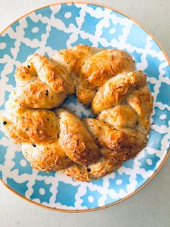 Φωτογραφία της συνταγής Αφράτα τυρόψωμα με μυρωδικά