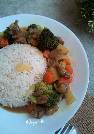 Foto resep Nasi Nanas | Beef Curry