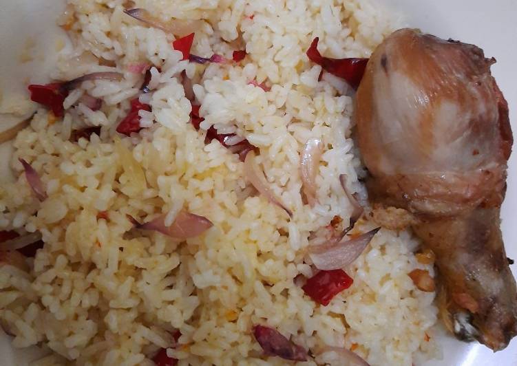 Cara Mudah Menyiapkan Nasi Goreng Ayam Sempurna