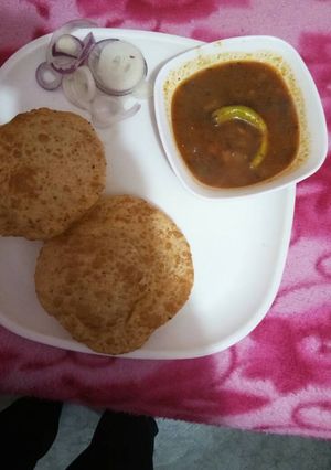 छोले भटूरा (Cholle bhatura recipe in hindi) रेसिपी मुख्य फोटो