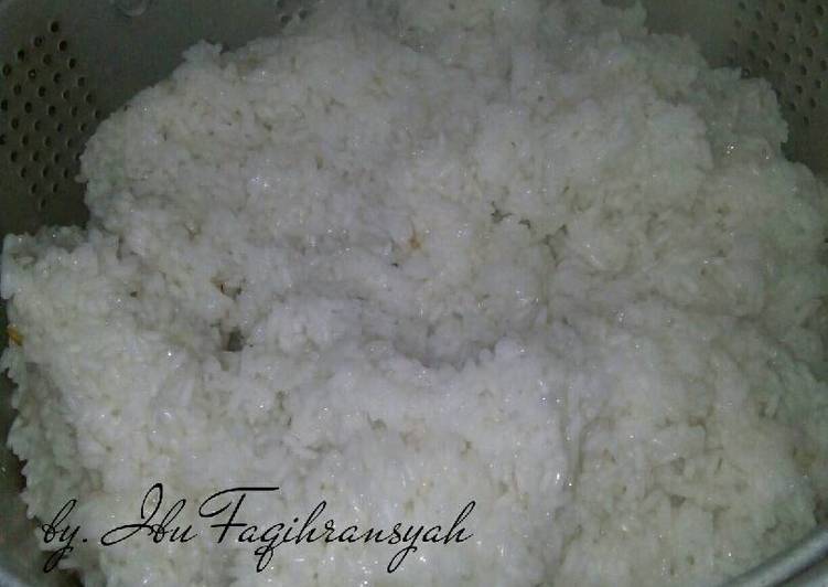 Cara Gampang Menyiapkan Memasak nasi cara Tradisional yang Enak Banget