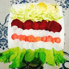 A picture of Vegetables salad.