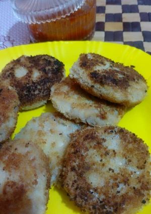 A picture of Sooji Aloo Cutlet.