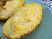 Une photo de patates farcies