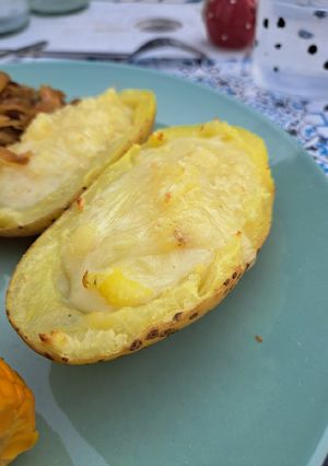 Une photo de Pomme de terre farcie à la cancaillote