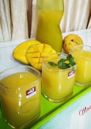 A picture of Fresh Mango juice (Frooti).