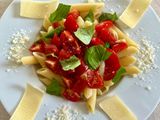 Penne Rigate friss fokhagymás paradicsomos szósszal