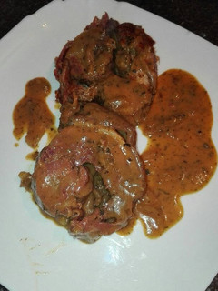 Una foto de Falda de cochinillo rellena