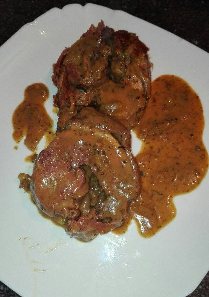 Una foto de Falda de cochinillo rellena