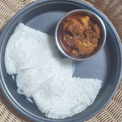 A picture of Neer Dosa..every Mangalorean's favourite.