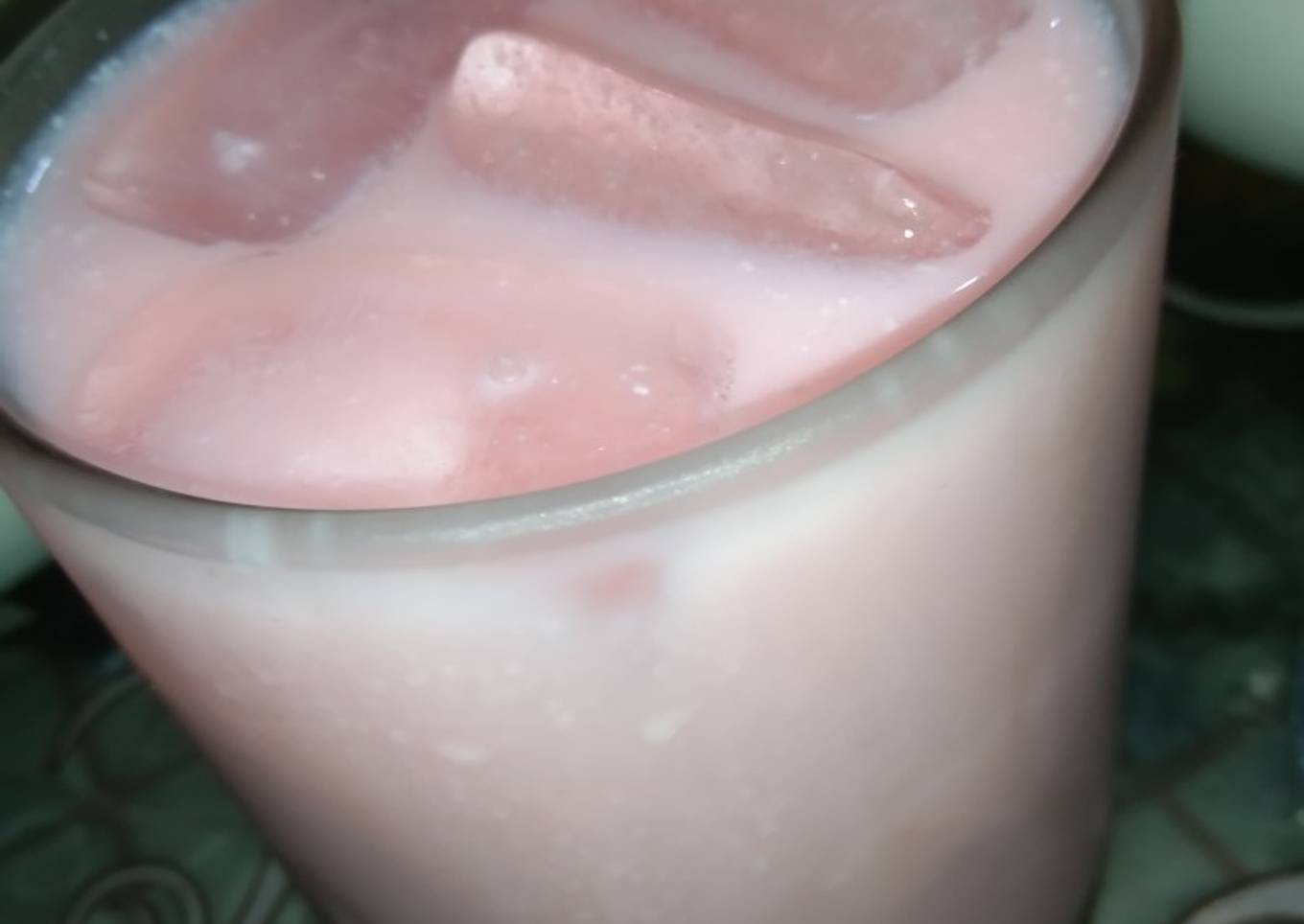 Rose milk