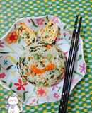 Cơm rang thập cẩm và trứng cuộn rán