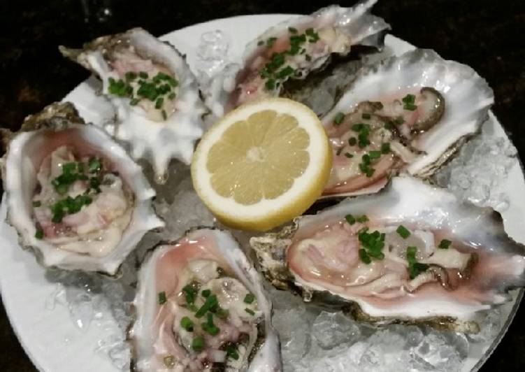 Recipe of Homemade Brad’s oysters with champagne lemon mignonette