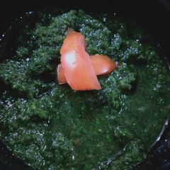 A picture of Coriander chutney.