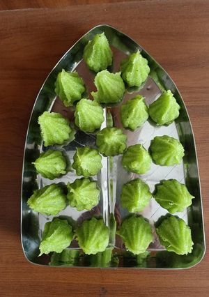A picture of Coconut Pista Modak.