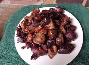 Hình của món Thịt rang trám.