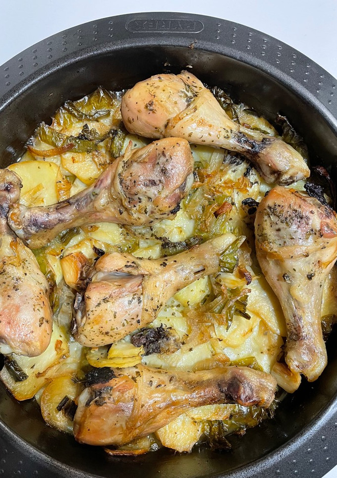 Una foto de Muslitos de pollo asados al horno