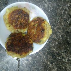 A picture of Aloo tikki.