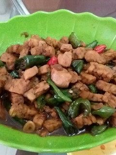 Foto resep Tumis / Oseng-oseng Ayam, Tempe, Cabe Hijau