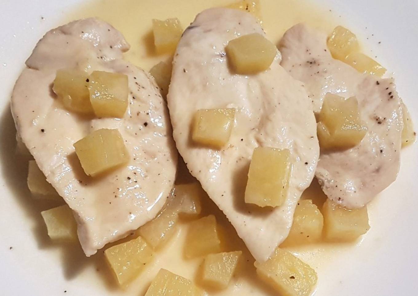 Pechuga de pollo a la piña