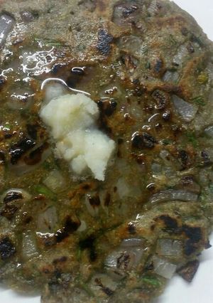 A picture of Bajra onion Roti.