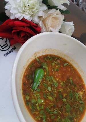 A picture of Lobia Gravy Chaat.