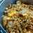 Nasi goreng dengan bumbu rendang, rasanya pedas gurih! Cocok buat anak kos